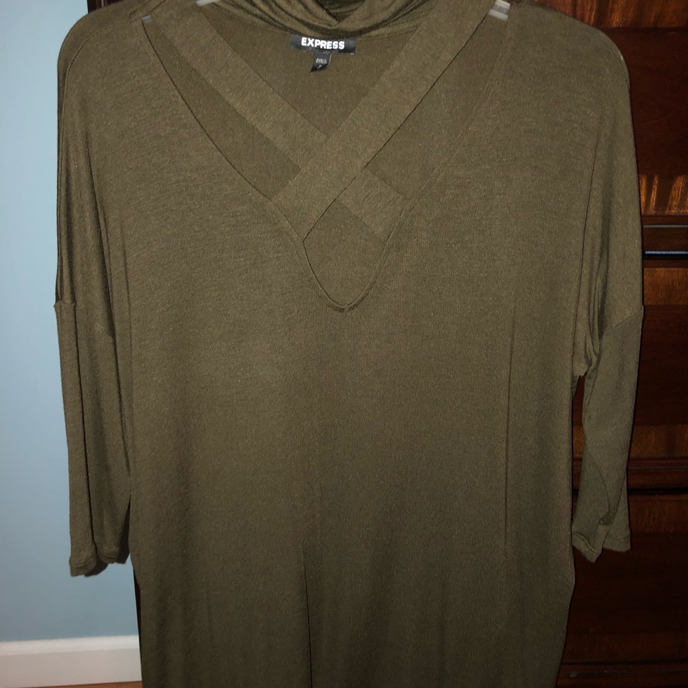 Express medium top